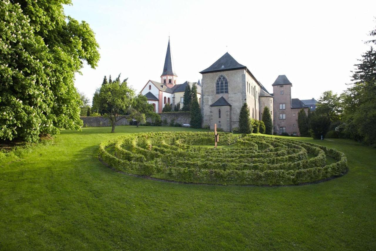 Kloster Steinfeld Gaestehaus Kall Exterior photo